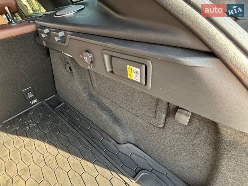 Внедорожник / Кроссовер Jaguar F-Pace 2016 в Кривом Роге фото 44 Внедорожник / Кроссовер Jaguar F-Pace 2016 в Кривом Роге