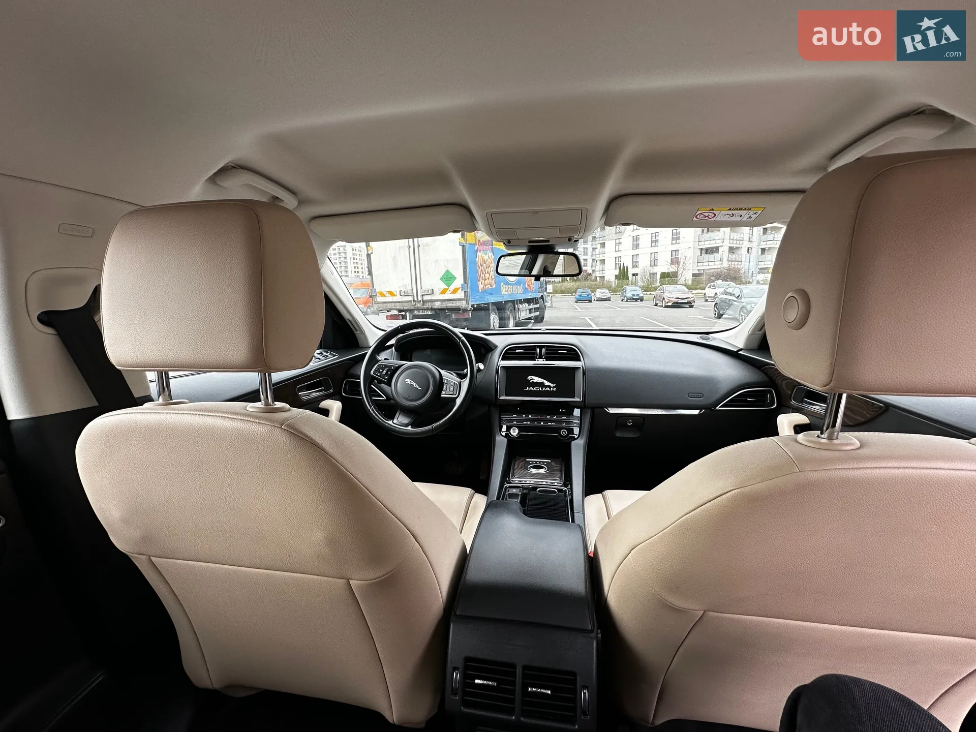 2018 Jaguar F-Pace - мініатюра 16