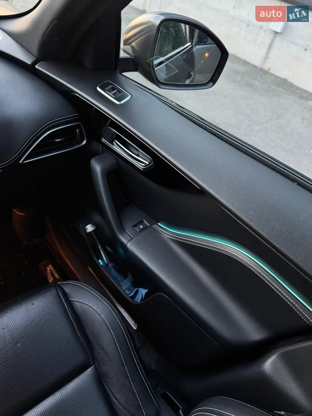 2016 Jaguar F-Pace - мініатюра 38