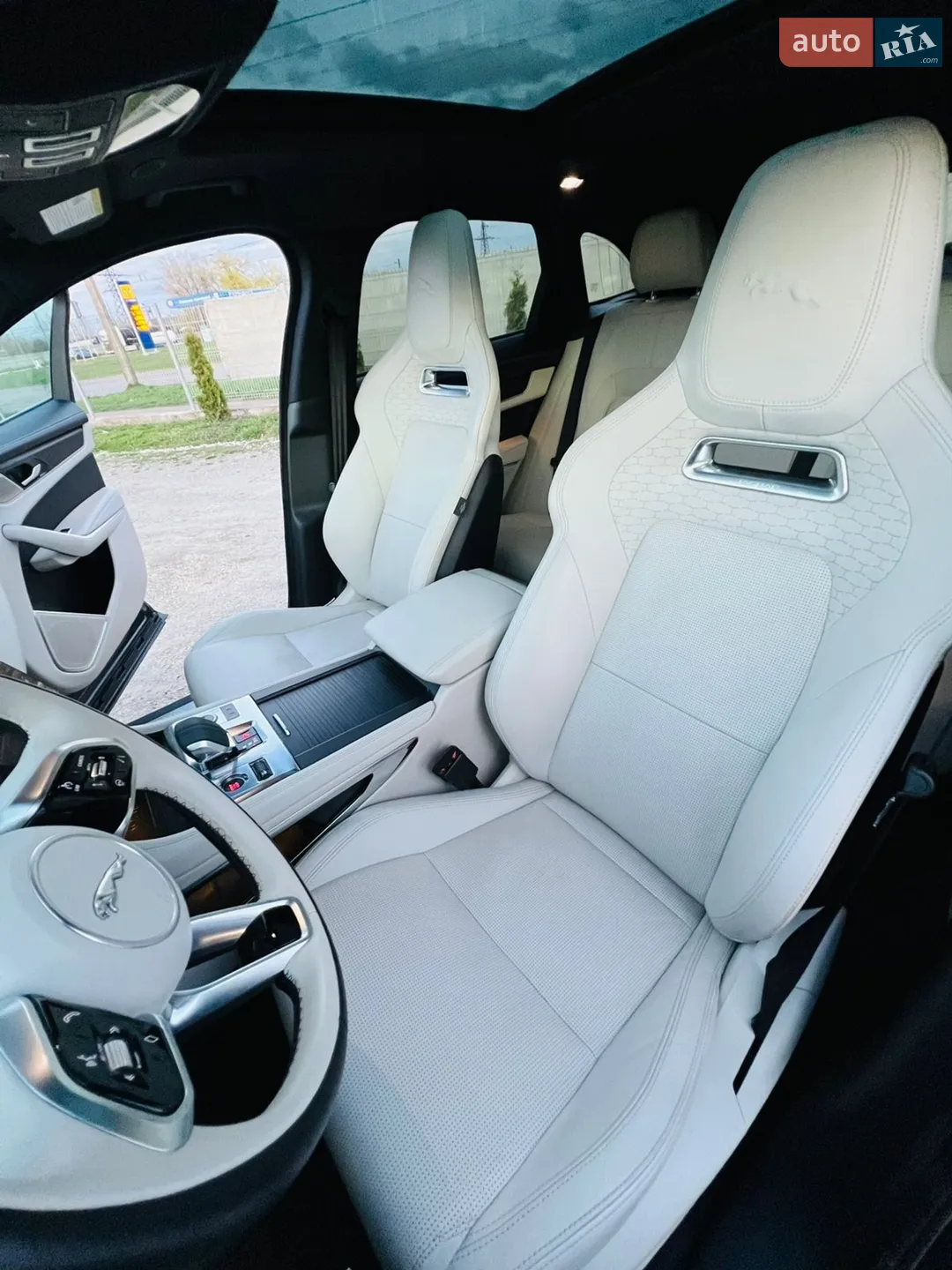2023 Jaguar F-Pace - мініатюра 20