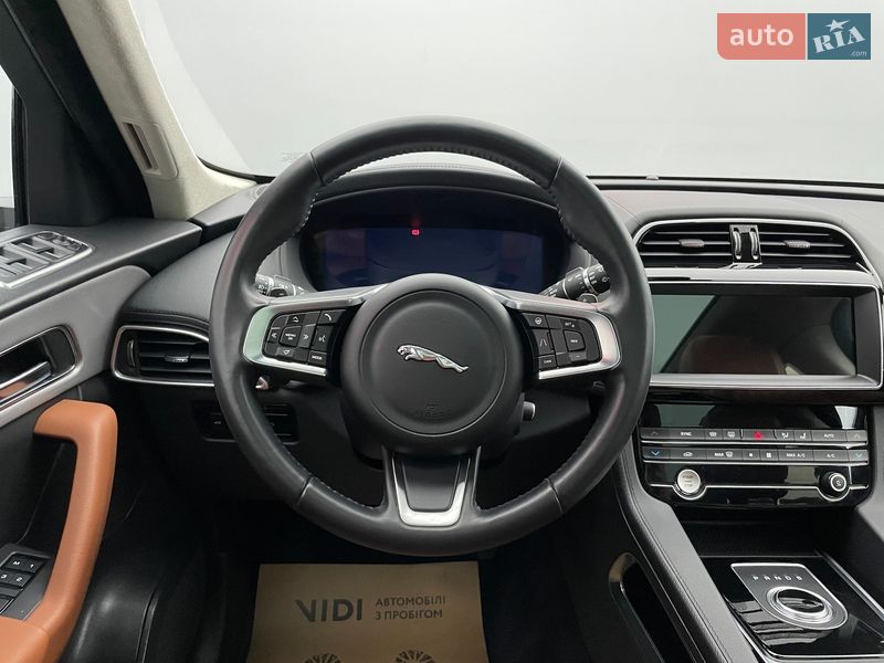Внедорожник / Кроссовер Jaguar F-Pace 2019 в Киеве