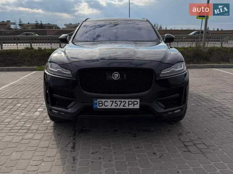 Jaguar F-Pace