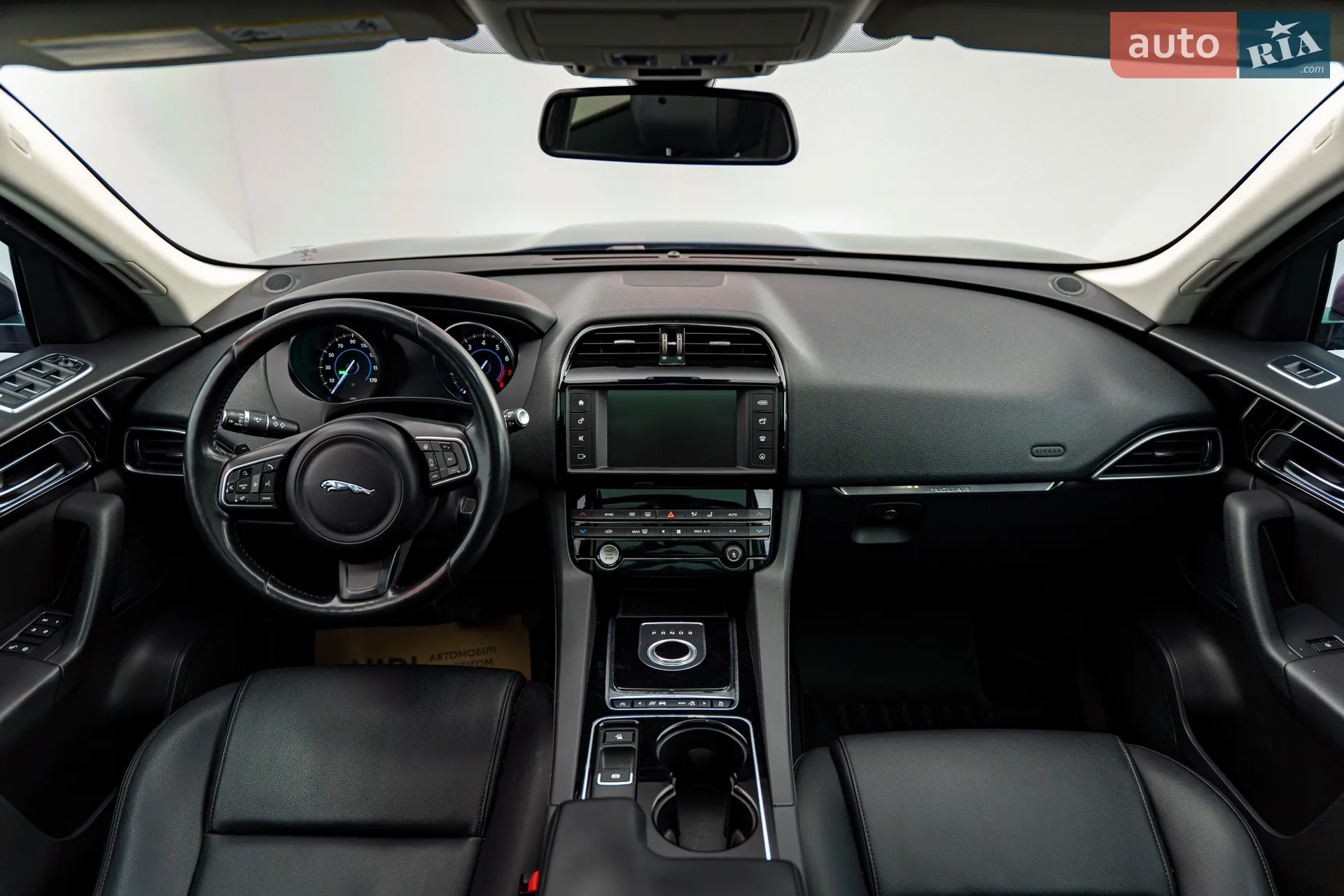 2016 Jaguar F-Pace - мініатюра 11