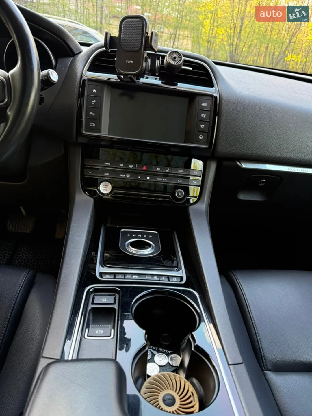2016 Jaguar F-Pace - мініатюра 9