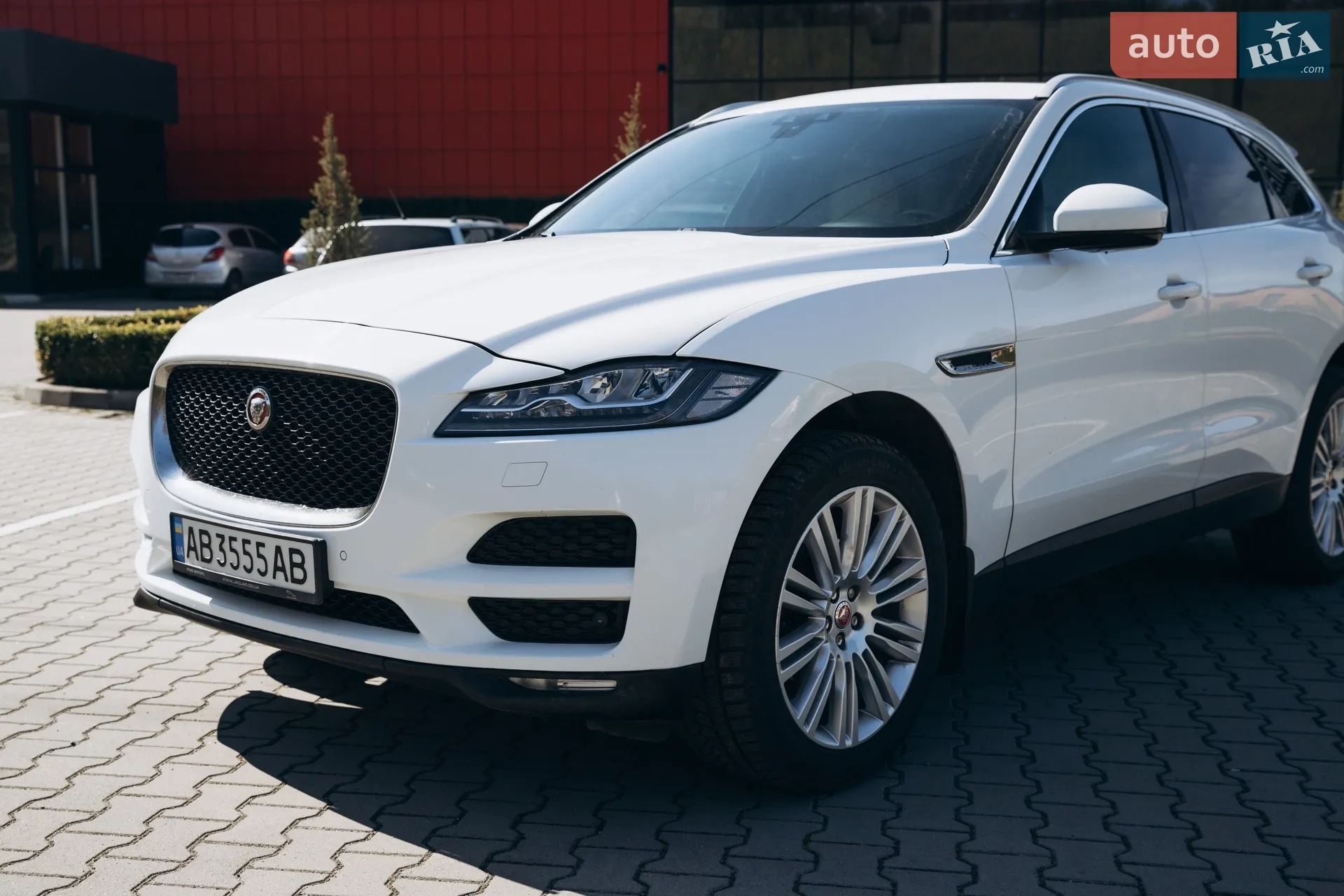 2016 Jaguar F-Pace - мініатюра 14