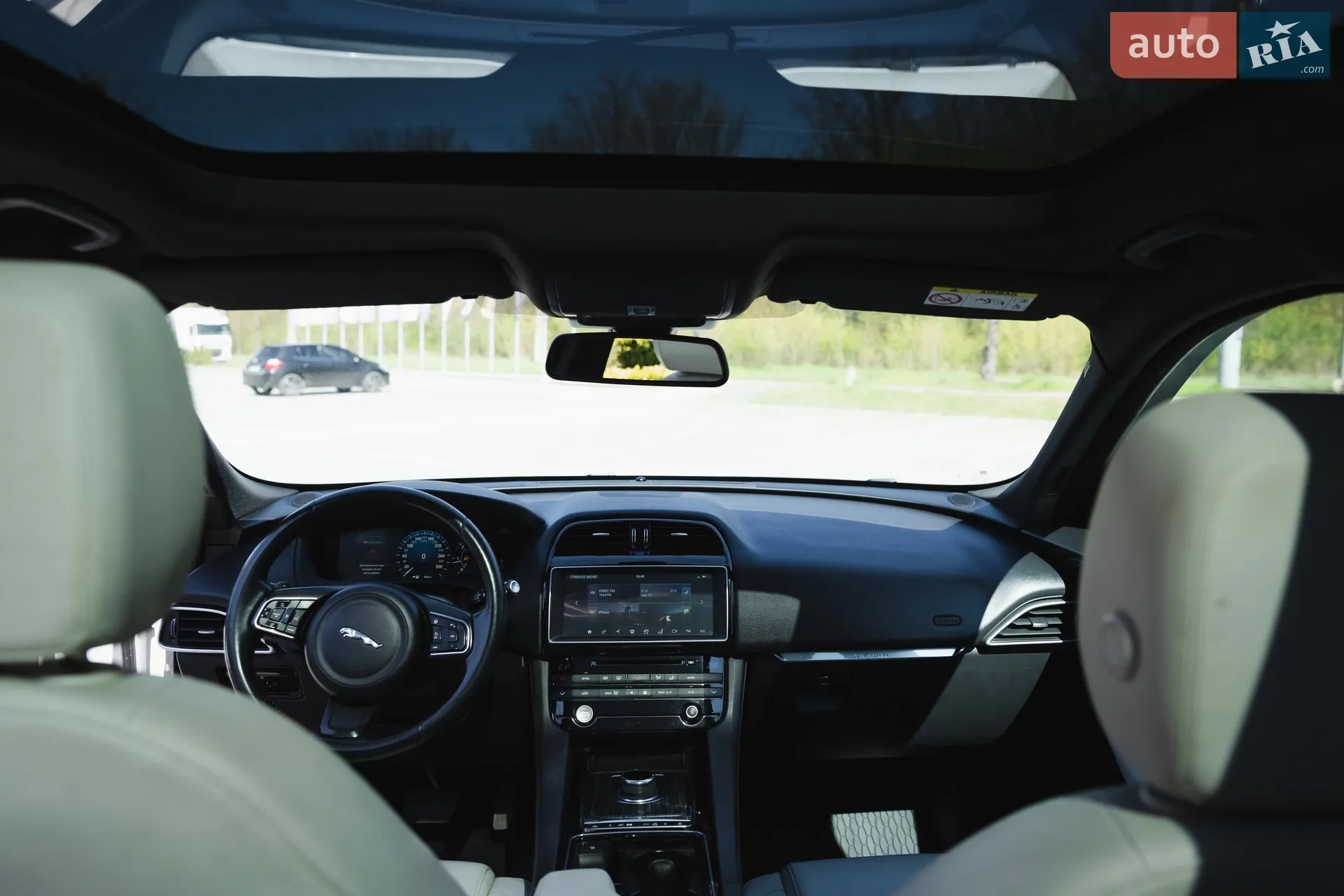 2016 Jaguar F-Pace - мініатюра 37