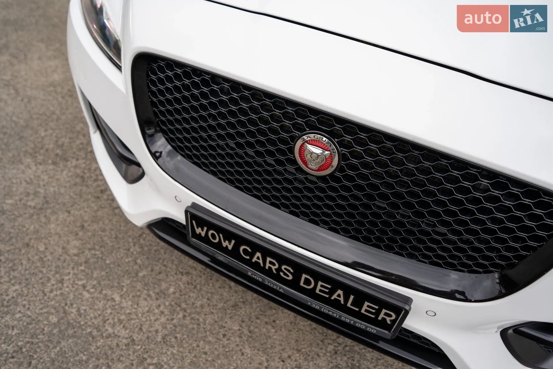 2017 Jaguar F-Pace - мініатюра 8