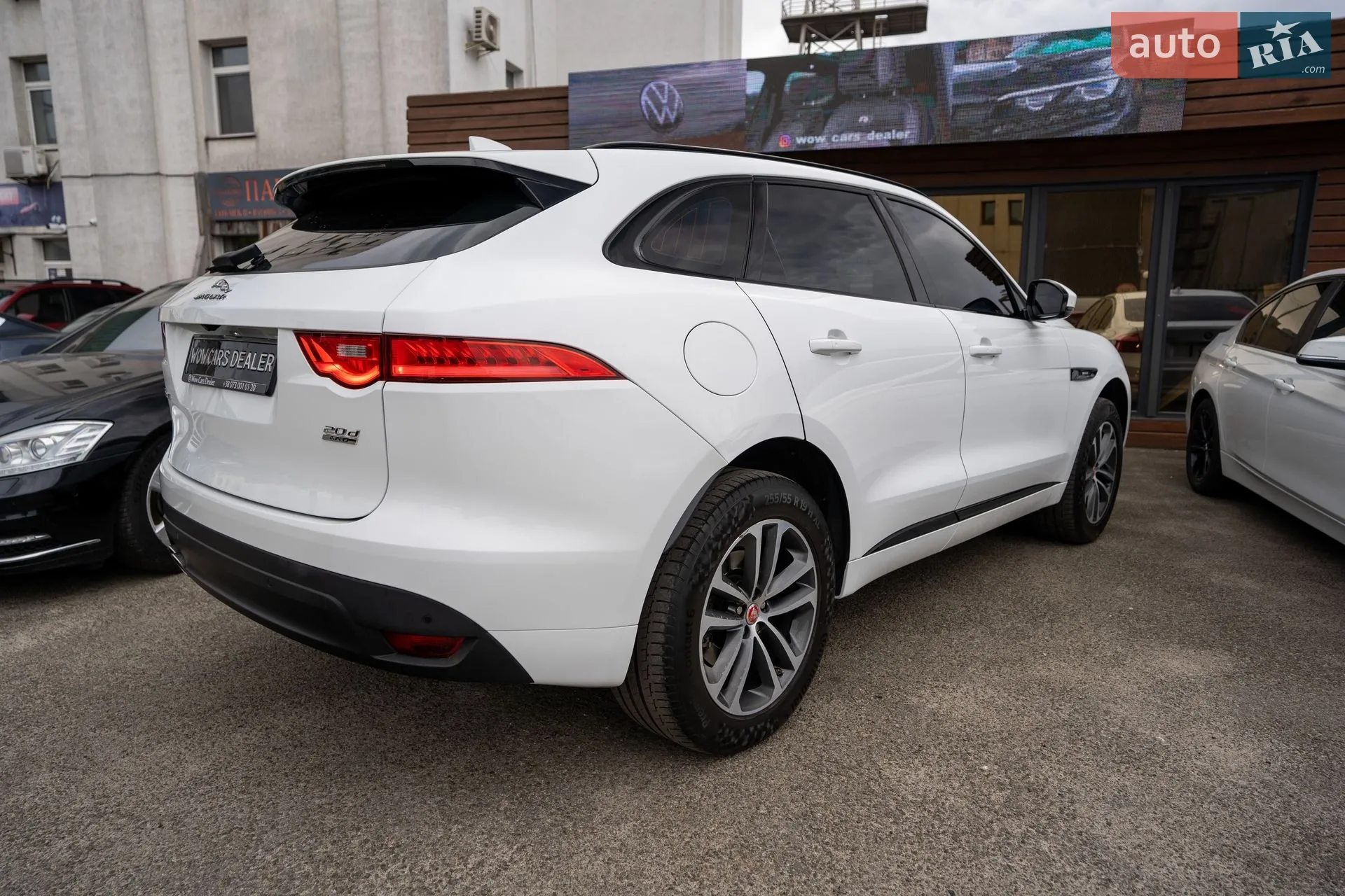 2017 Jaguar F-Pace - мініатюра 15