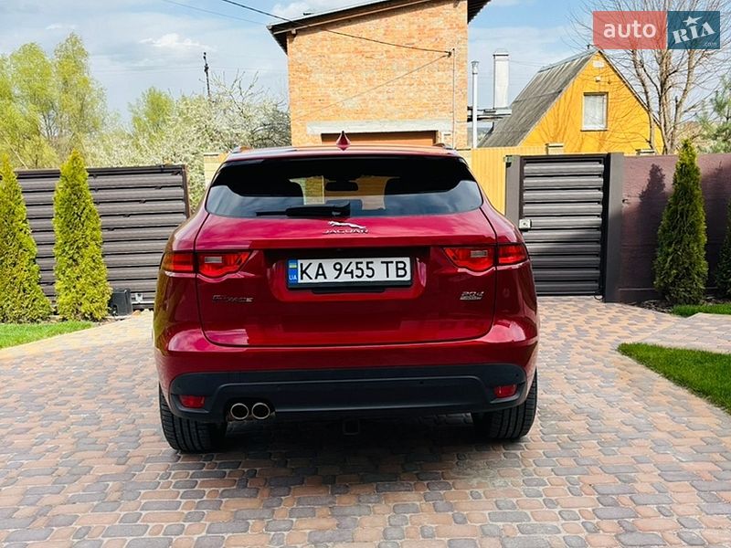 Позашляховик / Кросовер Jaguar F-Pace 2016 в Києві