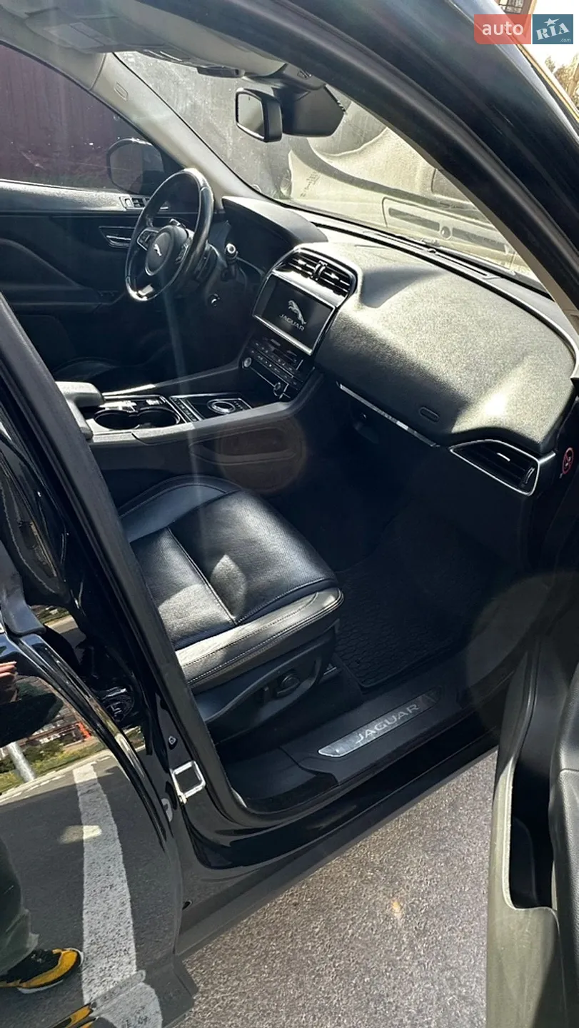 2016 Jaguar F-Pace - мініатюра 21