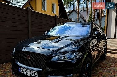 Внедорожник / Кроссовер Jaguar F-Pace 2017 в Киеве