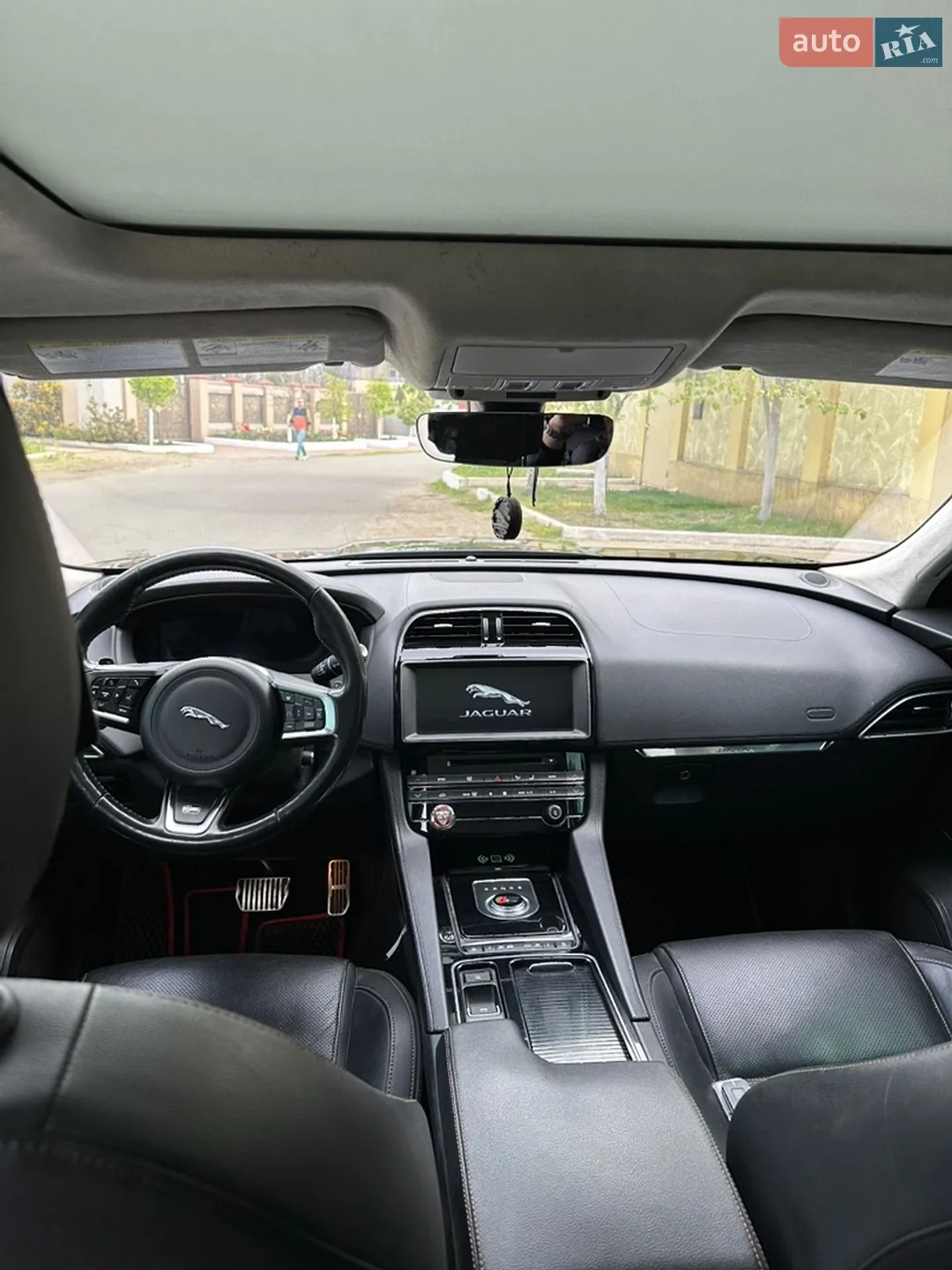 2018 Jaguar F-Pace - мініатюра 10