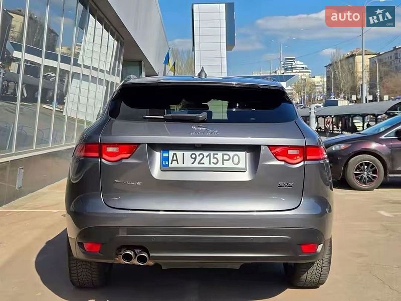 Внедорожник / Кроссовер Jaguar F-Pace 2016 в Киеве