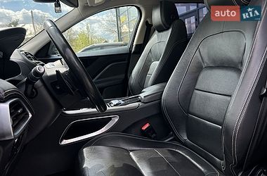 Позашляховик / Кросовер Jaguar F-Pace 2016 в Івано-Франківську
