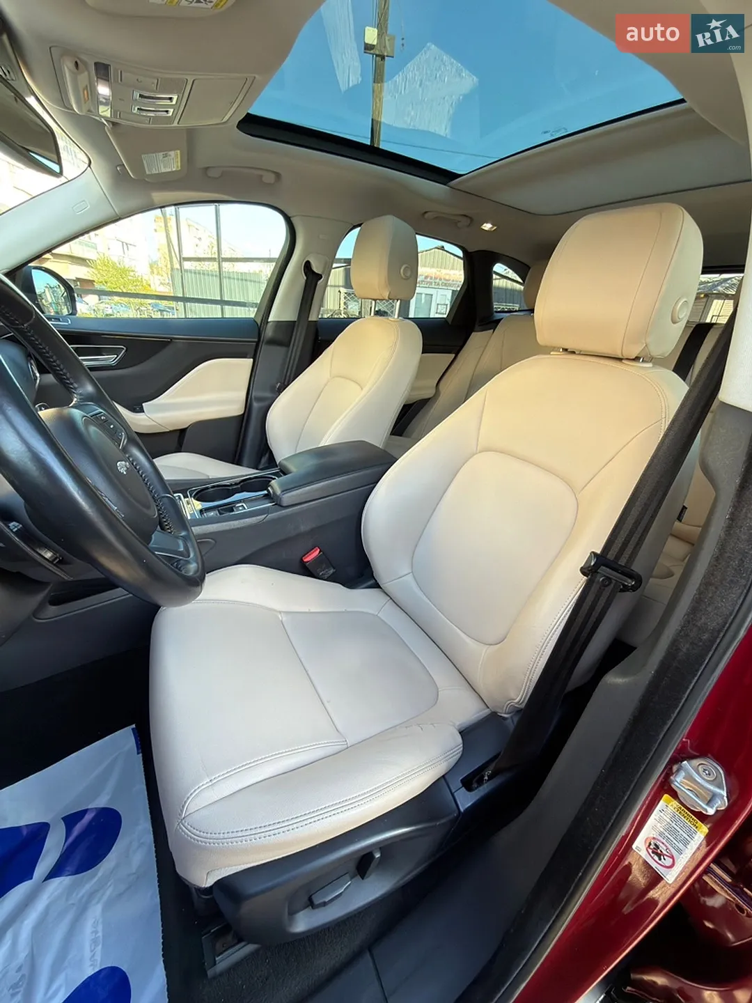 2016 Jaguar F-Pace - мініатюра 14
