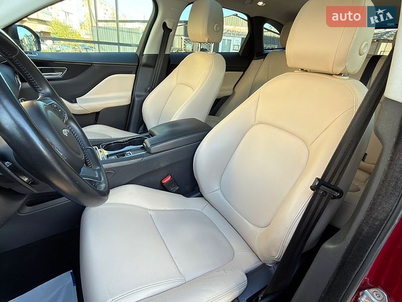 Внедорожник / Кроссовер Jaguar F-Pace 2016 в Ивано-Франковске