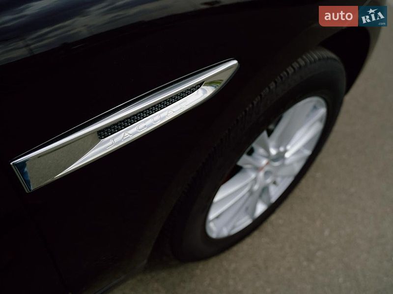 Позашляховик / Кросовер Jaguar F-Pace 2019 в Києві