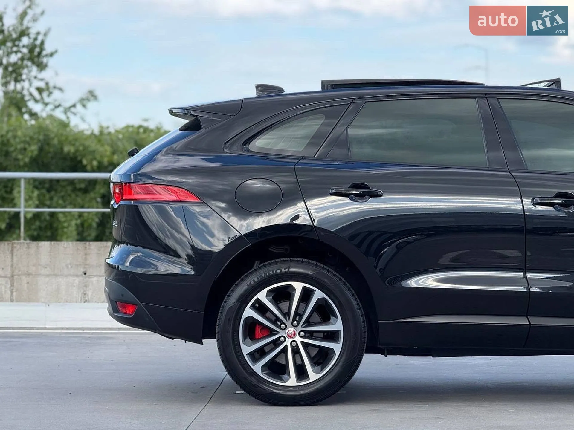 2017 Jaguar F-Pace - мініатюра 11