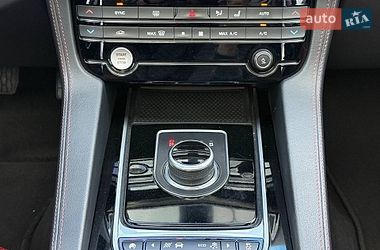 Внедорожник / Кроссовер Jaguar F-Pace 2017 в Киеве