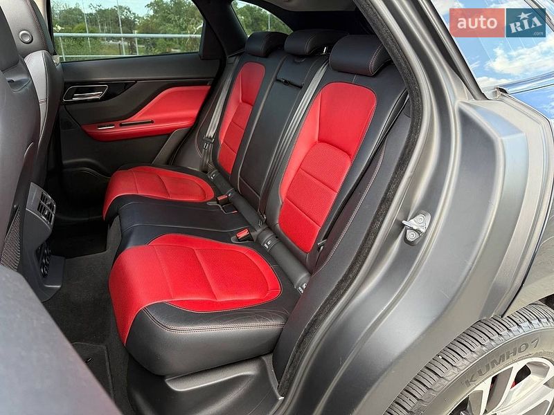 Внедорожник / Кроссовер Jaguar F-Pace 2017 в Киеве