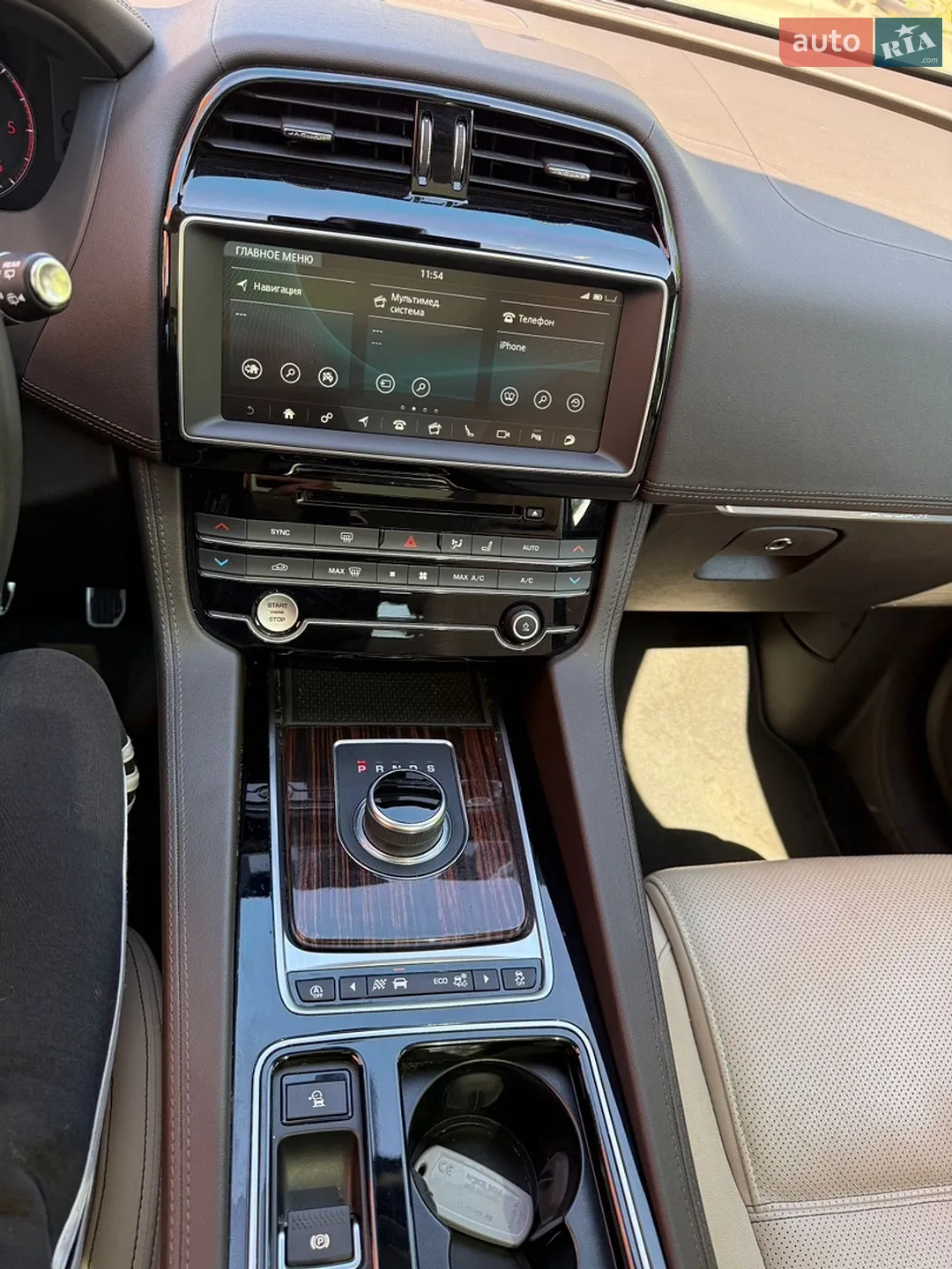 2019 Jaguar F-Pace - мініатюра 29