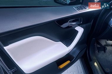Внедорожник / Кроссовер Jaguar F-Pace 2016 в Чернигове