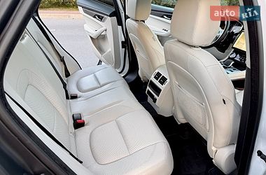 Внедорожник / Кроссовер Jaguar F-Pace 2022 в Киеве