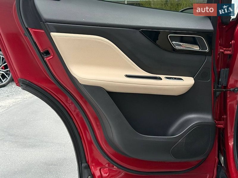 Внедорожник / Кроссовер Jaguar F-Pace 2018 в Ровно