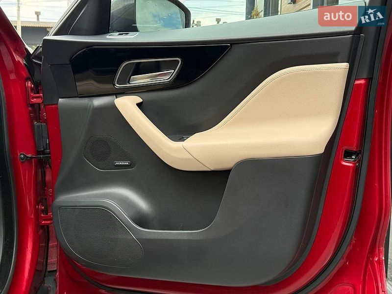 Внедорожник / Кроссовер Jaguar F-Pace 2018 в Ровно