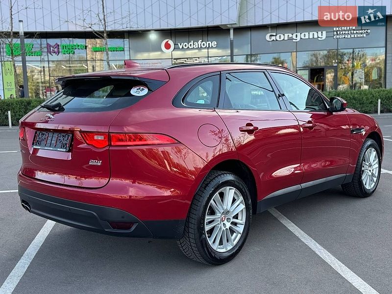 Внедорожник / Кроссовер Jaguar F-Pace 2016 в Киеве