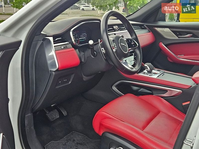 Внедорожник / Кроссовер Jaguar F-Pace 2021 в Киеве