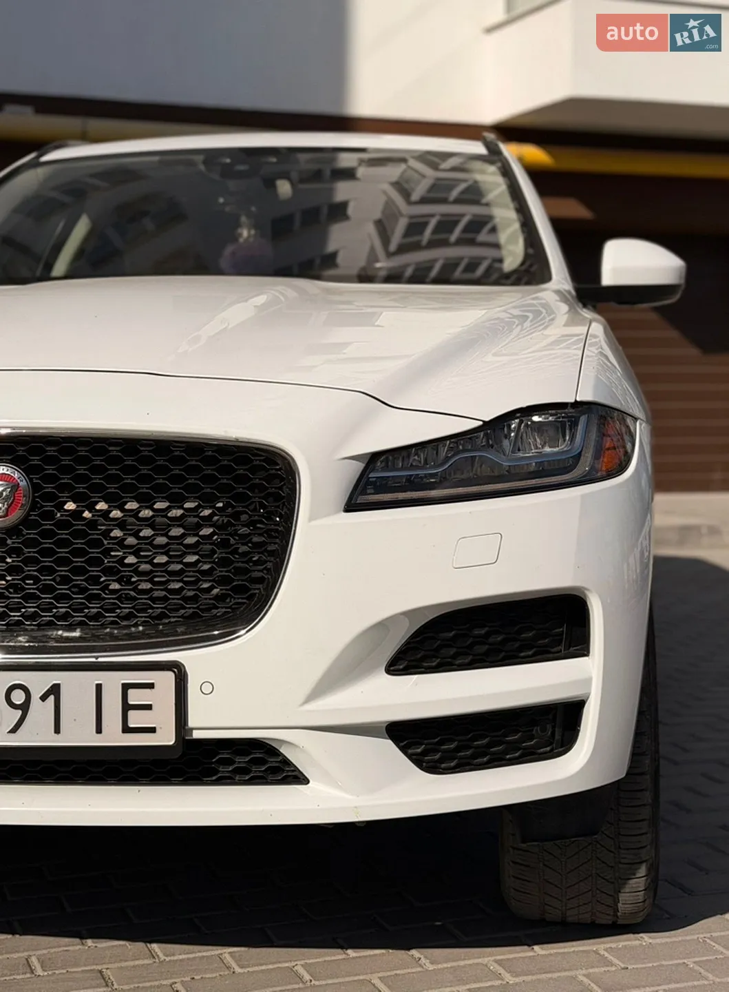 2016 Jaguar F-Pace - мініатюра 2