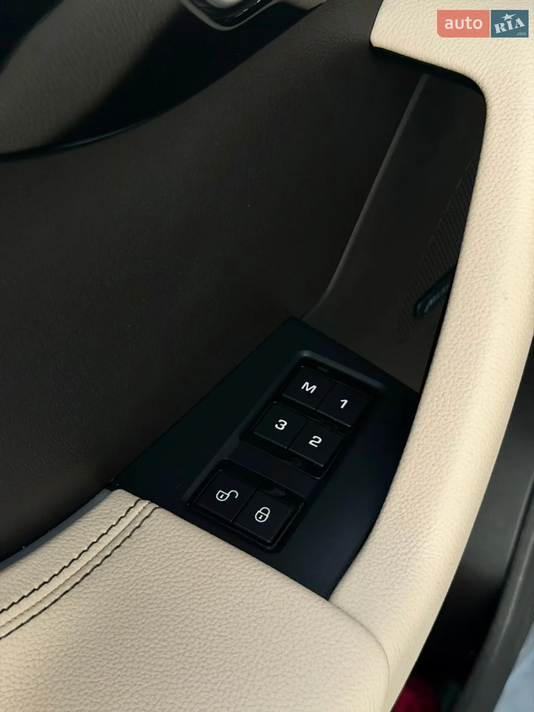 2016 Jaguar F-Pace - мініатюра 28