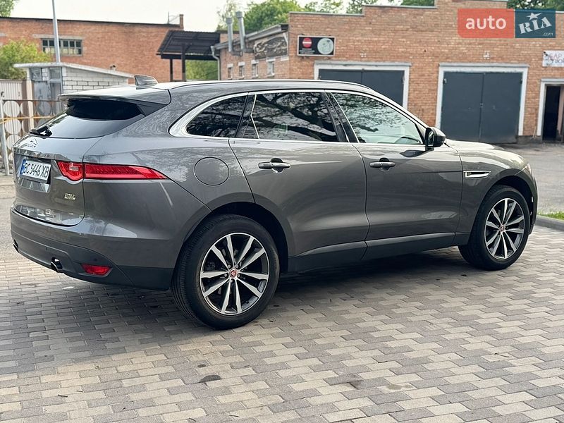 Внедорожник / Кроссовер Jaguar F-Pace 2017 в Лубнах