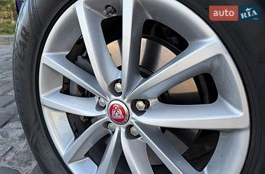 Внедорожник / Кроссовер Jaguar F-Pace 2017 в Киеве