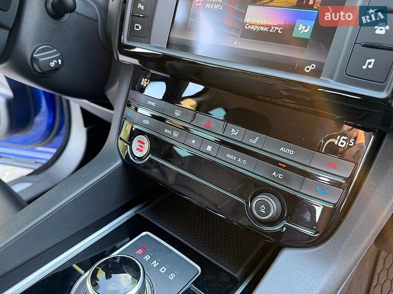 Внедорожник / Кроссовер Jaguar F-Pace 2017 в Киеве