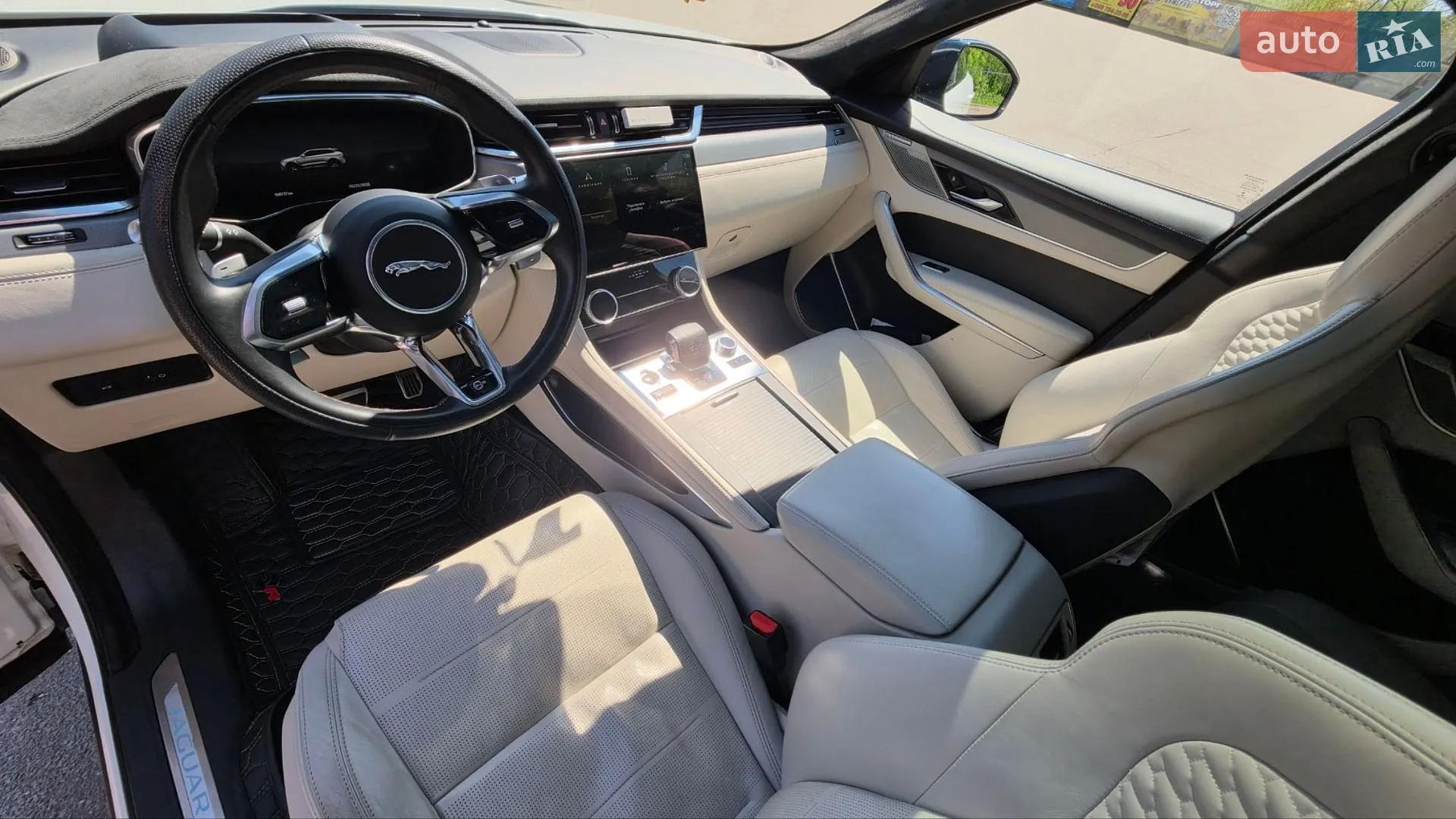2022 Jaguar F-Pace - мініатюра 40