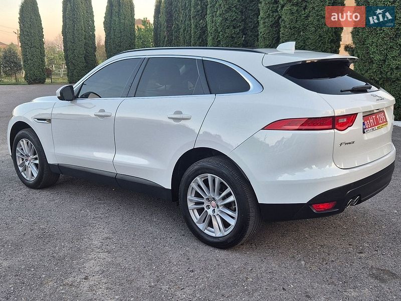 Позашляховик / Кросовер Jaguar F-Pace 2017 в Дубні