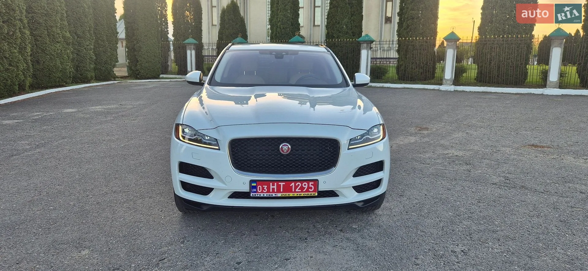 2017 Jaguar F-Pace - мініатюра 12