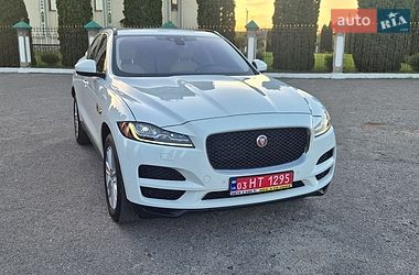 Позашляховик / Кросовер Jaguar F-Pace 2017 в Дубні