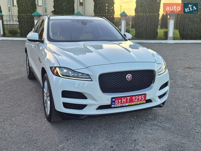 Позашляховик / Кросовер Jaguar F-Pace 2017 в Дубні