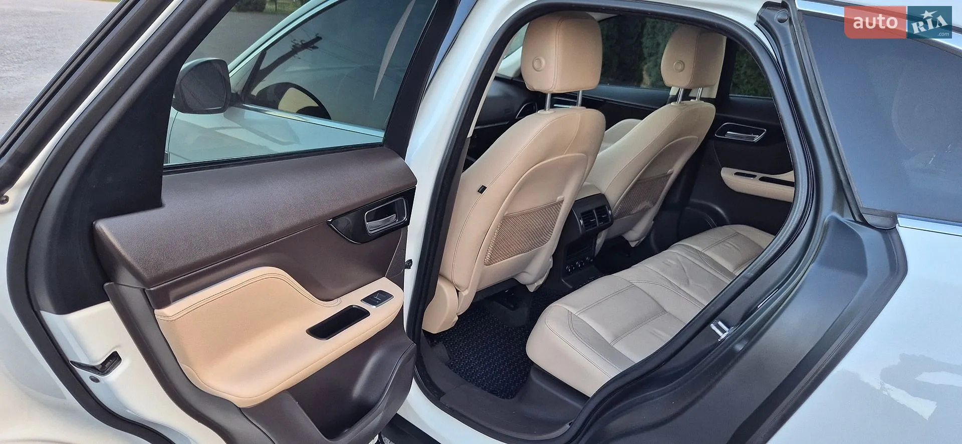 2017 Jaguar F-Pace - мініатюра 18