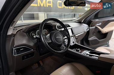 Внедорожник / Кроссовер Jaguar F-Pace 2016 в Киеве