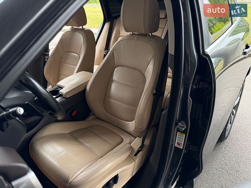Внедорожник / Кроссовер Jaguar F-Pace 2016 в Киеве