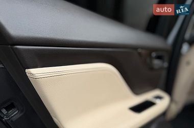 Позашляховик / Кросовер Jaguar F-Pace 2016 в Києві