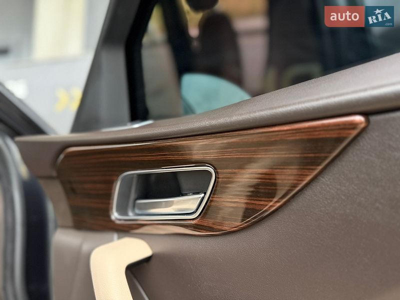 Внедорожник / Кроссовер Jaguar F-Pace 2016 в Киеве
