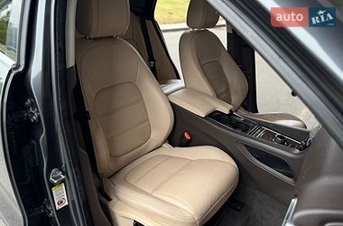 Внедорожник / Кроссовер Jaguar F-Pace 2016 в Киеве
