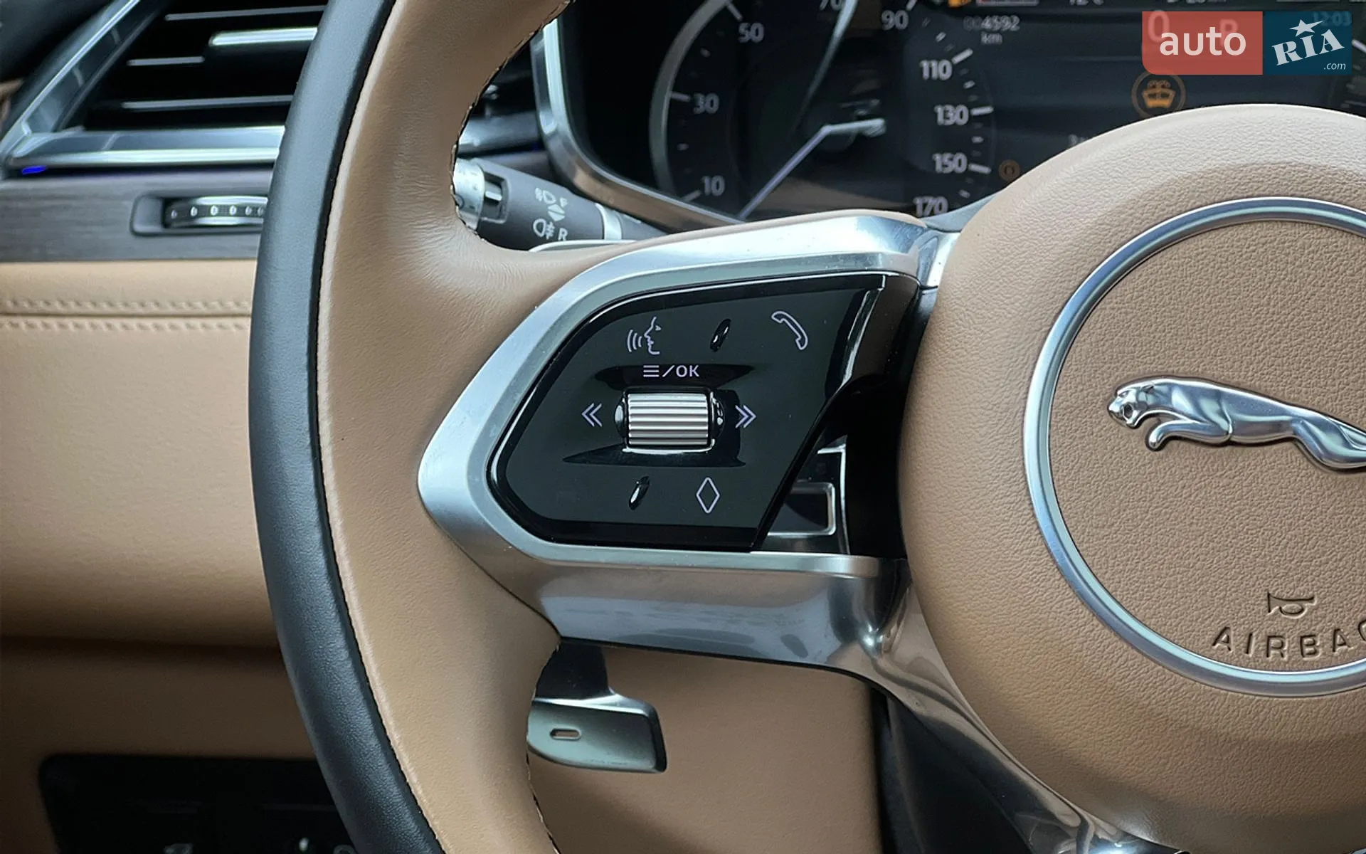 2022 Jaguar F-Pace - мініатюра 13