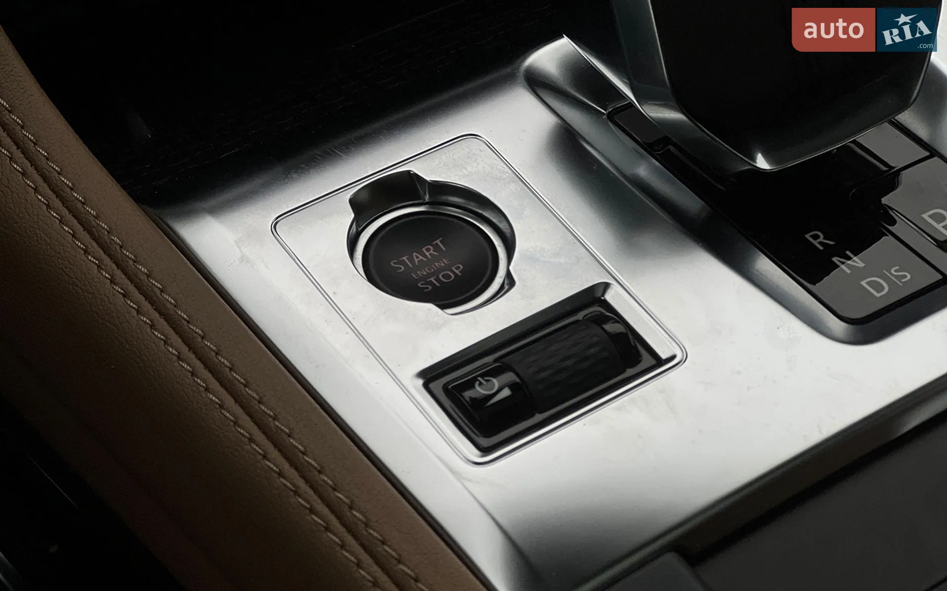 2022 Jaguar F-Pace - мініатюра 23