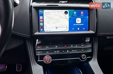 Внедорожник / Кроссовер Jaguar F-Pace 2019 в Киеве